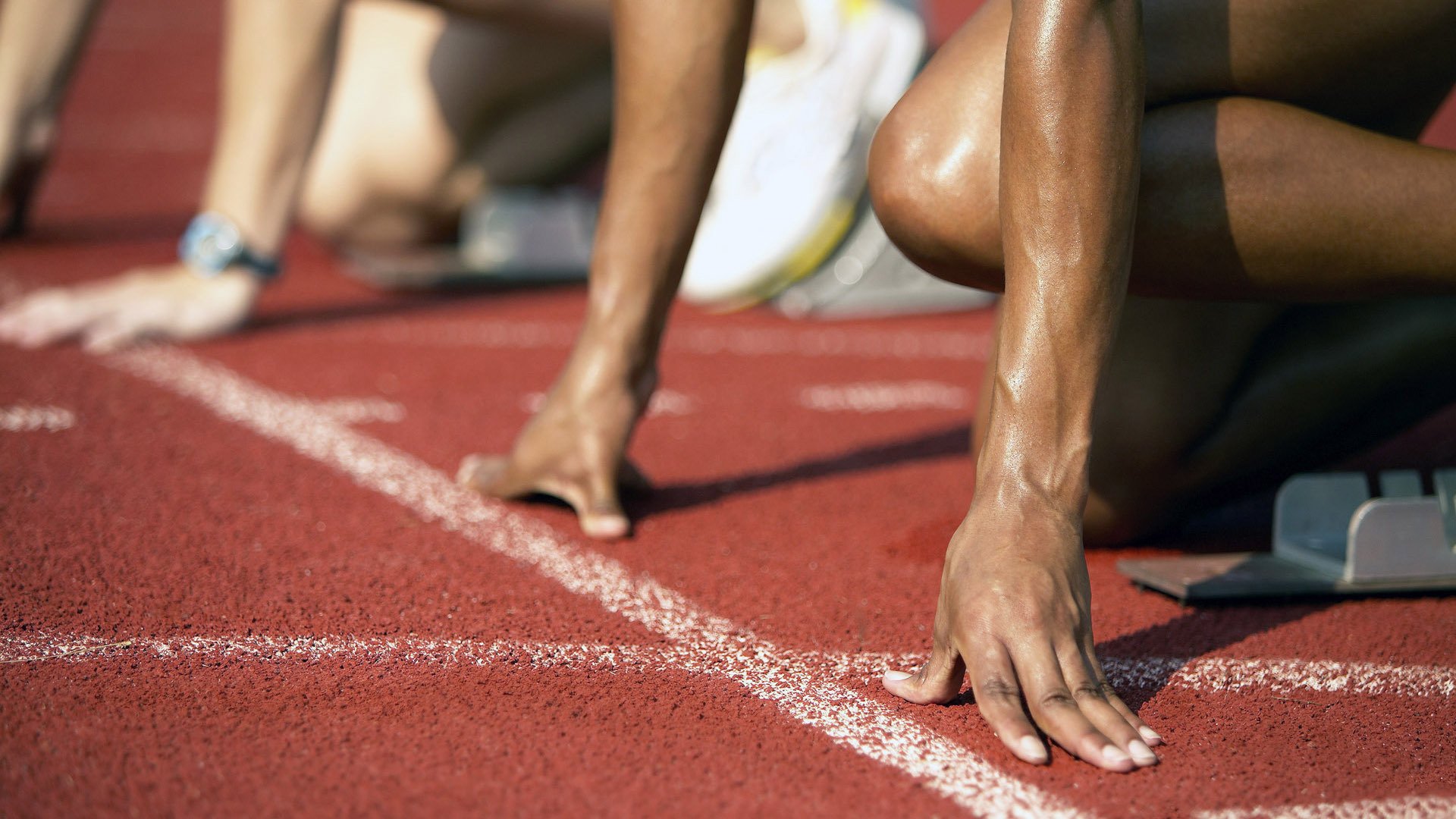 _雪地摩托极限赛：冰天雪地中的速度狂欢_，雪地摩托好玩吗